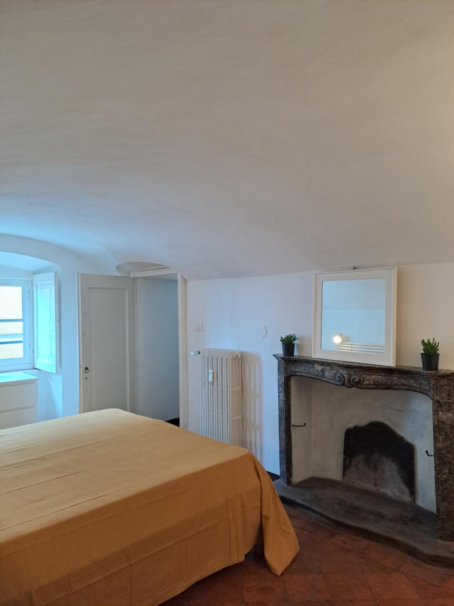 Apartamento Casa Di Via Porta Dipinta Bérgamo Habitación foto