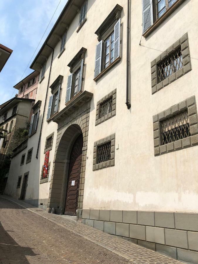 Apartamento Casa Di Via Porta Dipinta Bérgamo Exterior foto